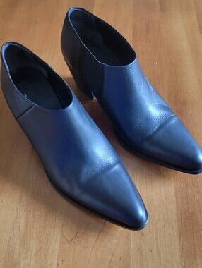 VINCE Hamilton Bootie Shootie 9 Made In Italy